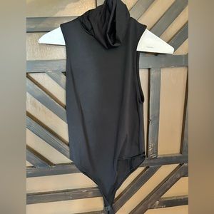 Never worn Zara with tags stretchy onesie with collar